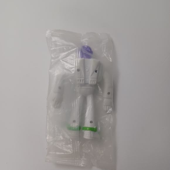 Vintage Buzz Lightyear Kelloggs Cereal Box Toy NEW -2001 -Toy Story 2 - Picture 2 of 8